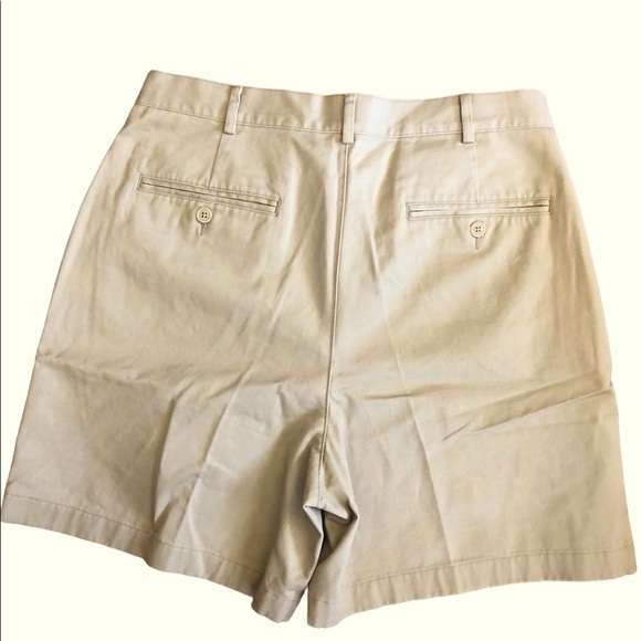 Lands End Khaki Flat Front 6” shorts size 34 - Picture 3 of 7